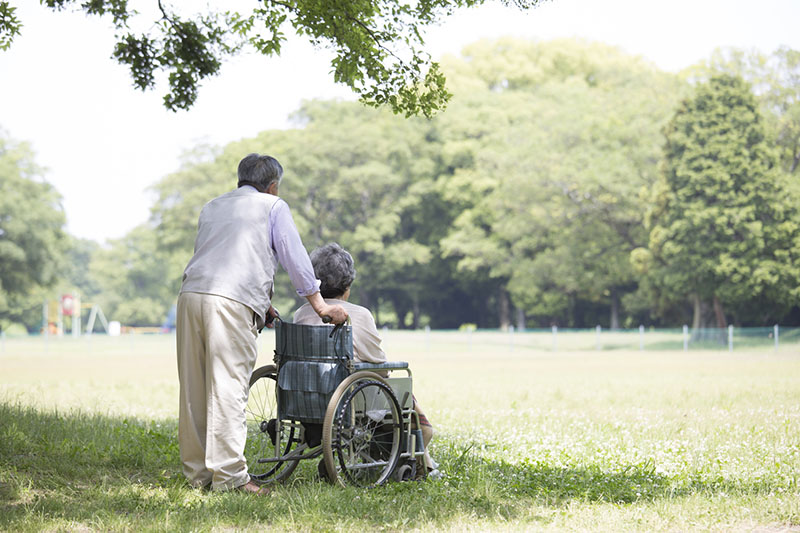 couple with wheelchair